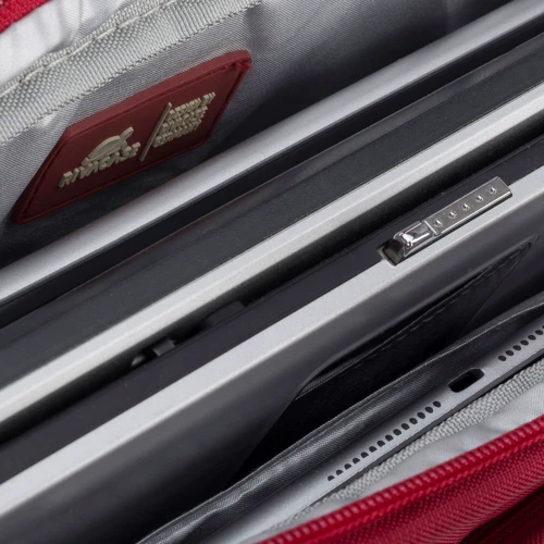Сумка для ноутбуков RivaCase 15.6" 8630 Red (8630Red): Цвет красный