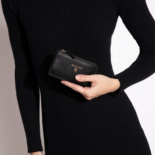 Жіноча ключниця Michael Kors Jet Set Charm Sm Slim Card Case чорна (34H0GT9D6L001): Формат гаманця горизонтальний