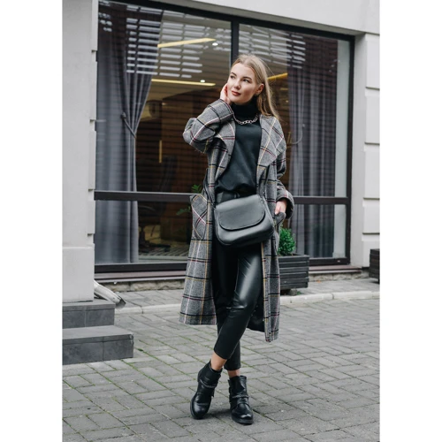 Женская сумка почтальонка Sambag Rose BZN черная (94000002): Страна производитель Украина