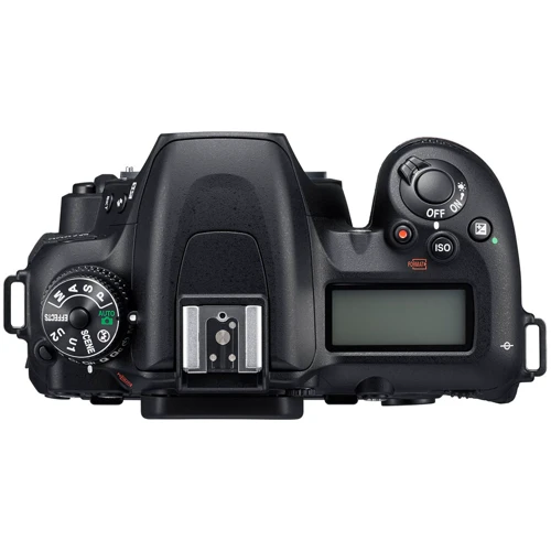 Nikon D7500 kit (18-55mm) VR: Размер матрицы, мм 23.5x15.6
