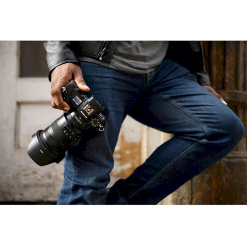 Nikon Z7 II kit (24-70mm) (VOA070K001) UA: Карты памяти 2 слота: 1xCFexpress/XQD и 1xSecure Digital (SD)