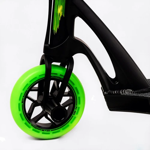 Самокат трюковый Best Scooter Fear SCS черно-зеленый (112902): Тип тормоза ножной