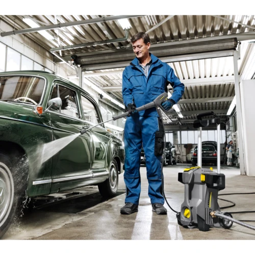 Karcher ProHD 400 (1.520-981.0): Габариты 351 x 312 x 904 мм