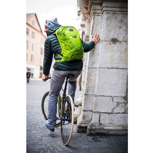 Рюкзак туристический Osprey Momentum 32 Orchard Green O/S						 фото 8