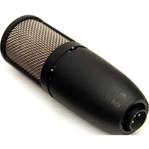 Микрофон AKG Perception P420: Разъем XLR