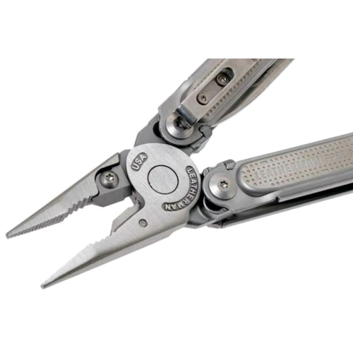 Мультитул Leatherman Free P2 832638