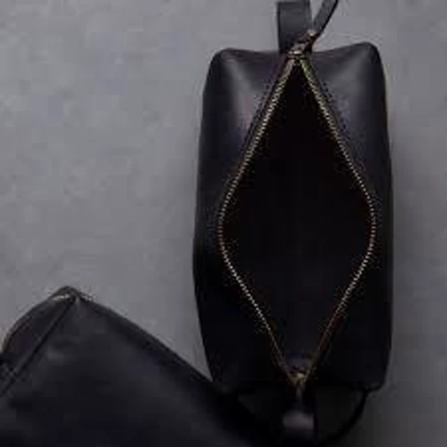 Косметичка INCARNE Limit с ручками Черный L 24x16x11см: Производитель INCARNE