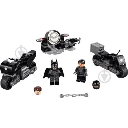 Конструктор LEGO Super Heroes DC Batman Бетмен та Селіна Кайл: переслідування на мотоциклі (76179): Рекомендований вік 6+