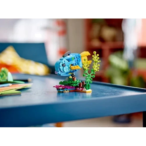 Конструктор LEGO Creator 3-in-1 Экзотический попугай 253 детали (31136) фото 8