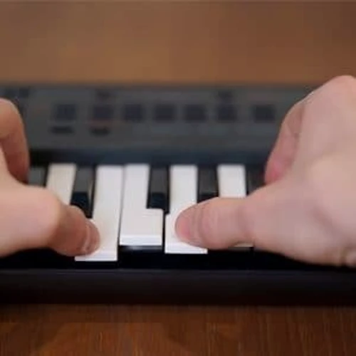 Синтезатор YAMAHA PSS-A50: Наявність секвенсора немає