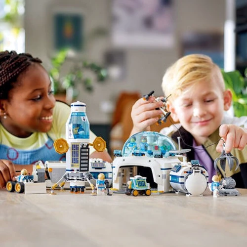 Конструктор LEGO City Місячна Дослідницька база (60350) фото 7