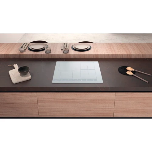 Варильна поверхня Hotpoint-Ariston HB 8460B NE / W фото 11