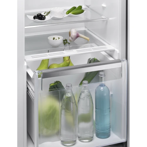Встраиваемый холодильник Electrolux ERN93213AW: Мощность замораживания нет