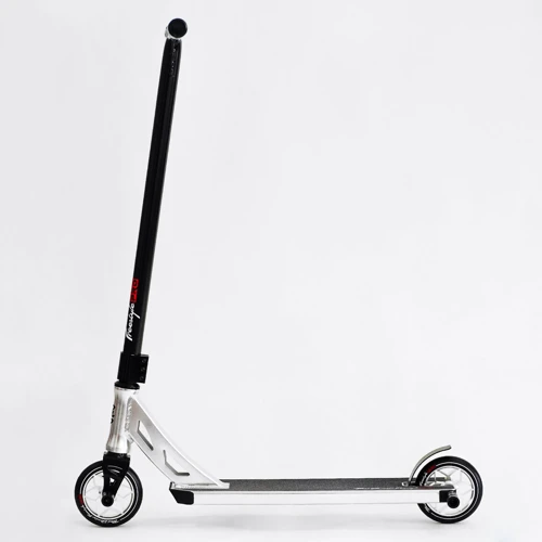 Самокат трюковий Best Scooter Freestyle Pro White (115639): Конструкція рами цільна