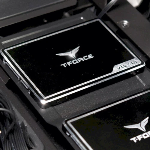 TEAM Group Vulcan Series 500 GB (T253TV500G3C301): Форм-фактор 2.5"