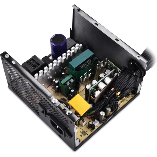 Блок питания DeepCool Quanta DQ750: Коннекторы Питание материнской платы - 24 pin / Питание процессора - 4+4 pin / PATA (Molex) - 3 шт. / SATA - 5