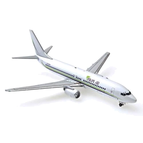 Пассажирский самолет SCHUCO Boeing 737-800 "Miami air"