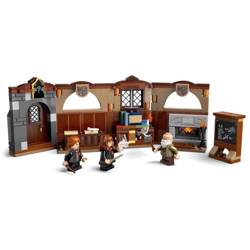Конструктор LEGO Harry Potter Замок Хогвартс: урок волшебства 204 детали (76442): Количество деталей, шт. 204