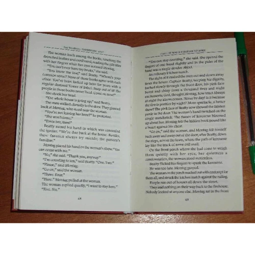 451 за Фаренгейтом (Fahrenheit 451): Автор Рей Бредбері