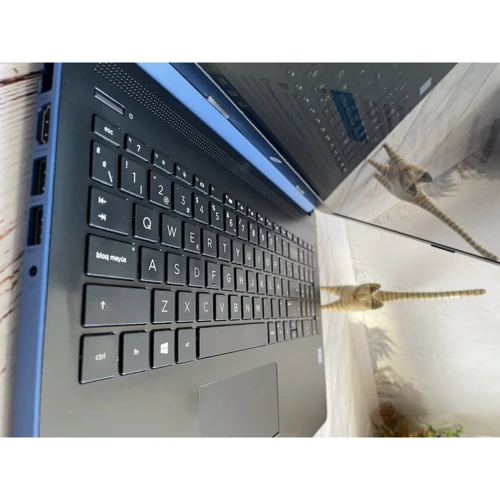 HP Laptop 15 (5EP04EA) Approved Витринный образец фото 12