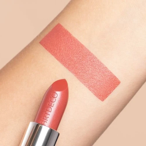 ARTDECO High Perfomance Lipstick №418 Pompeian red Помада для губ 4 g: Вид Губная помада