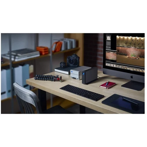 Зовнішній жорсткий диск LaCie d2 Professional 14 TB (STHA14000800): Зовнішній інтерфейс USB Type-C