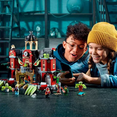Конструктор LEGO Hidden Side Школа с привидениями Ньюбери (70425): Серия Hidden Side