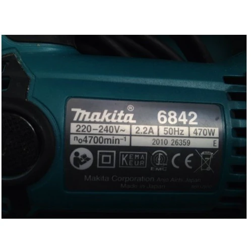 Шуруповерт сетевой Makita 6842: Тип патрона под биты