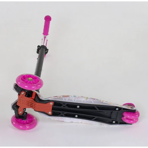 Самокат триколісний MAXI "Best Scooter" пластмасовий, трубка керма алюмінієва Pink / White / Black (74301): Тип коліс литі