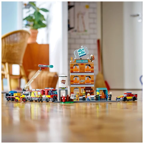 LEGO City Пожарная команда (60321) фото 9