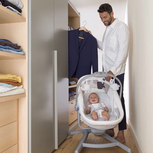 Кроватка-стульчик Chicco Baby Hug Air 4 в 1, цвет 39: Колеса Есть