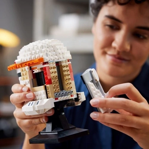 Конструктор LEGO Star Wars Шлем командора клонов Коди 766 детали (75350): Серия Star Wars