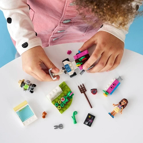 Конструктор LEGO Friends Квітковий сад Олівії 92 деталі (41425): Кількість деталей, шт. 92