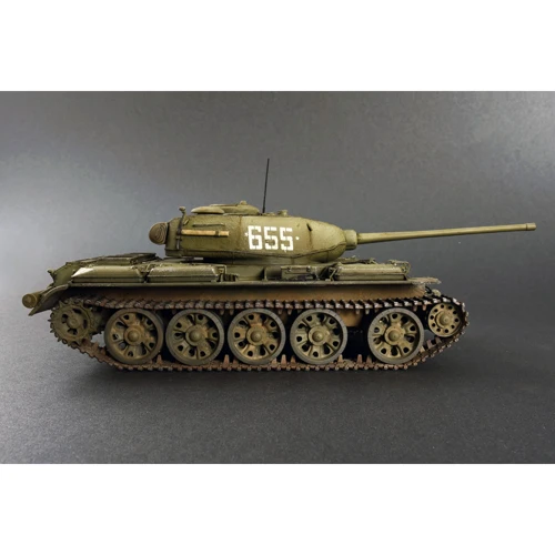 Сборная модель MiniArt Советский средний танк Т-44 M (MA37002) фото 10