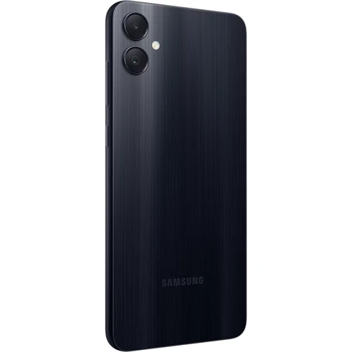 Смартфон Samsung Galaxy A05 4/128GB Black A055F: Встроенная память 128 ГБ