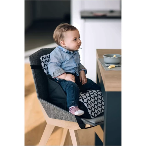 Портативный стул для кормления FreeON Fold and Go Black\white (48709) фото 4