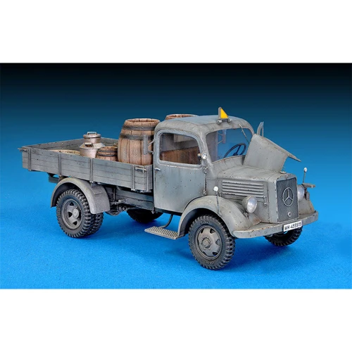 Сборная модель MiniArt Немецкий грузовой автомобиль L1500S / German cargo truck L1500S (MA35142): Масштаб 1:35