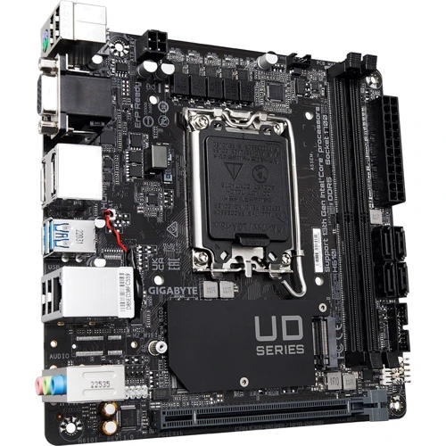 Gigabyte H610I: Разъемы на задней панели USB 3.2 Gen 1, USB 2.0, DisplayPort, HDMI, VGA