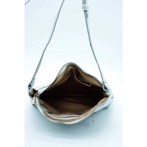 Жіноча сумка через плече ARTiS Bags біла (1764 7073): Тип ручки Без ручки, Плечевой ремень