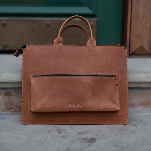 INCARNE Handmade Maryland Cognac for MacBook Pro 16": Цвет коричневый (Brown)