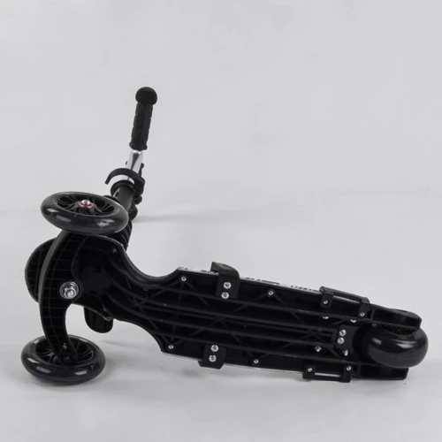 Самокат Best Scooter чорний (24501): Конструкція рами цільна