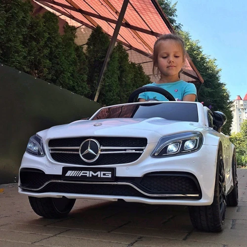 Электромобиль Kidsauto Mercedes-Benz C63 S AMG черный лак (QY1588black ): Вес, кг 17