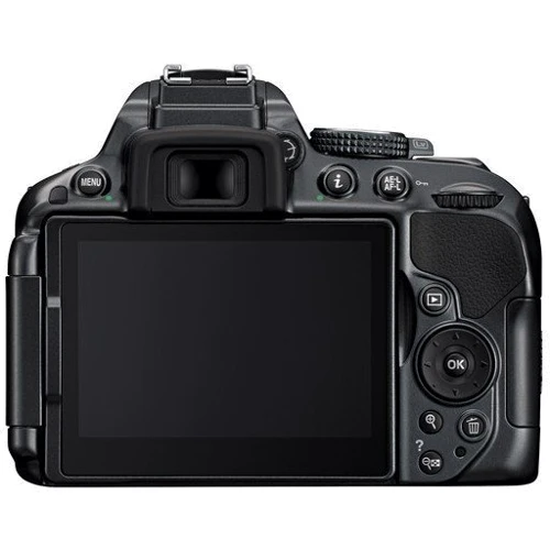 Nikon D5300 Kit (18-55mm) Non-VR Официальная гарантия: Тип матрицы CMOS