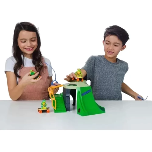 Игровой набор Funrise TMNT Черепашки-ниндзя классические мини Скейт-парк (71053) фото 9