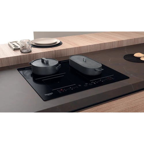 Варочная поверхность электрическая Hotpoint-Ariston HB4860BNE фото 8