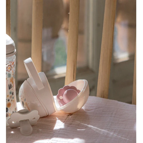 Футляр для пустушки Suavinex "Wonderland" бежевий (308735)