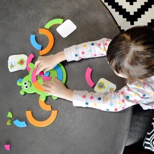 Пазл Збери жука Fat Brain Toys Bugzzle (F209ML): Стать Для мальчиков, Для девочек