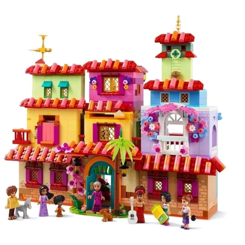 Конструктор LEGO Disney Чарівний дім Мадрігал 1560 деталей (43245) фото 4
