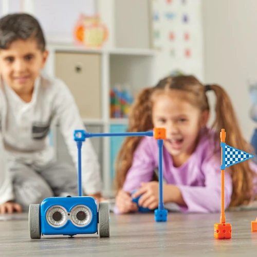 Игровой STEM-набор Learning Resources – Робот Botley® 2.0 (программируемый робот, пульт, аксесс.) (LER2938) фото 4