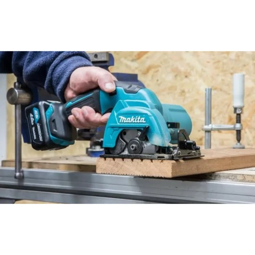 Дискова пила Makita HS301DZ